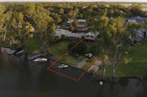 Golden Mile - On the Waterfront Bundalong